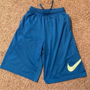 Nike Dri Fit Big Swoosh Athletic Shorts Youth Sz XL Blue with Green Check